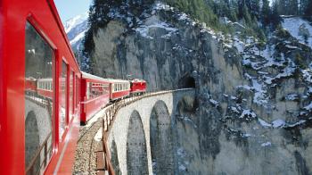 cars_hdwallpaper_train-to-a-tunnel-in-the-alps_90889