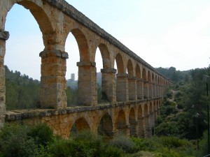 Roman_Aqueduct,_Tarragona_Spain